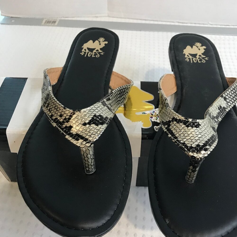 STRUT SNAKE GOLD WOMENS SANDAL SIZE 9